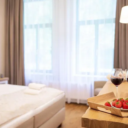 Waldschloss App 4 塞巴特黑灵斯多夫